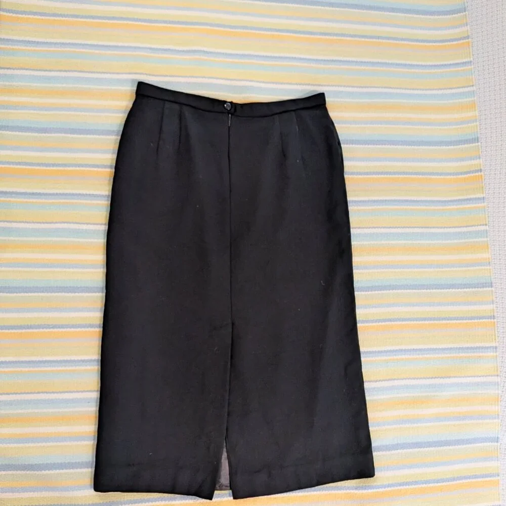 ⭐ Vintage Pendleton 100% Virgin Wool black skirt size 14 Tall